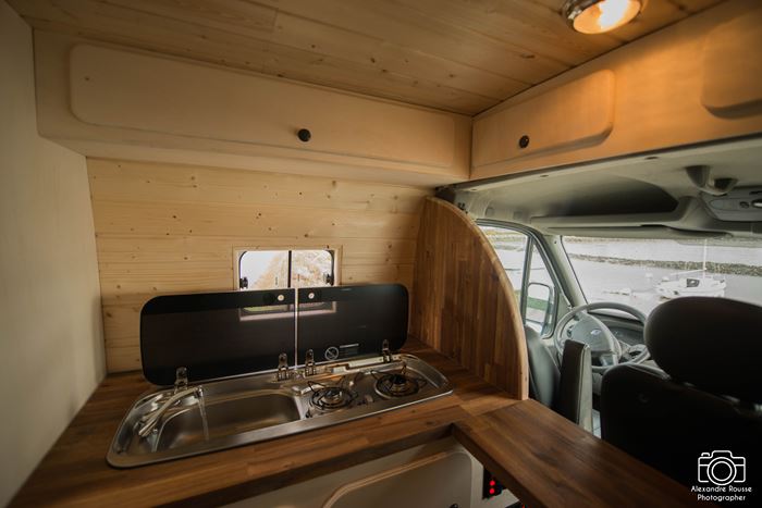 Into the Van am nagement un grand Renault Master